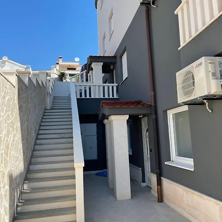 Omazic Apartment Trogir