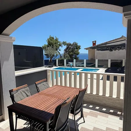 Apartment Omazic Trogir