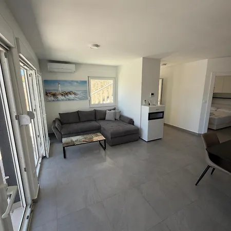 Omazic Apartman *
