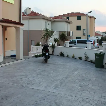 Omazic Τρογκίρ