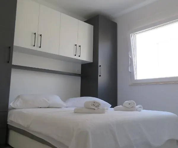 Omazic Διαμέρισμα Τρογκίρ