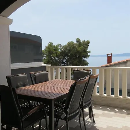 Omazic Apartman *